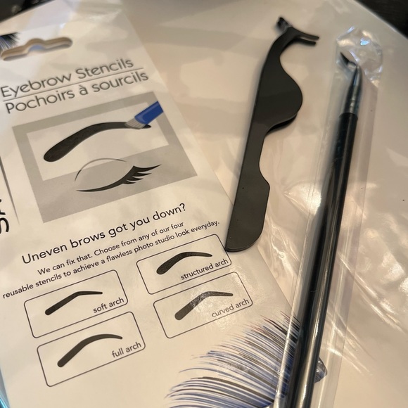 Lash Applicator Tweezer Eyebrow Stencils Angel Eyeliner Brush - Picture 1 of 5